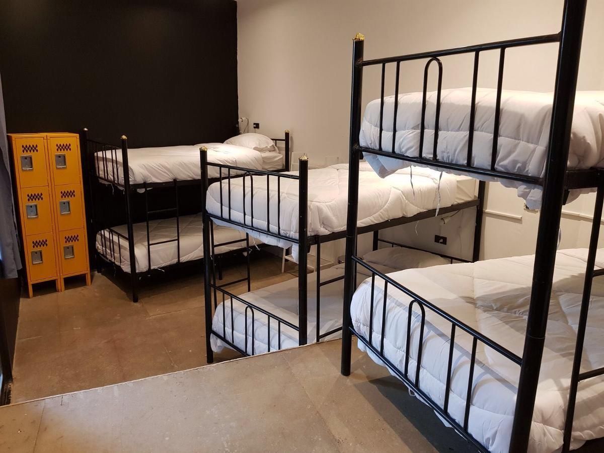 Paradise Beach Backpackers Hostel Patong Екстер'єр фото