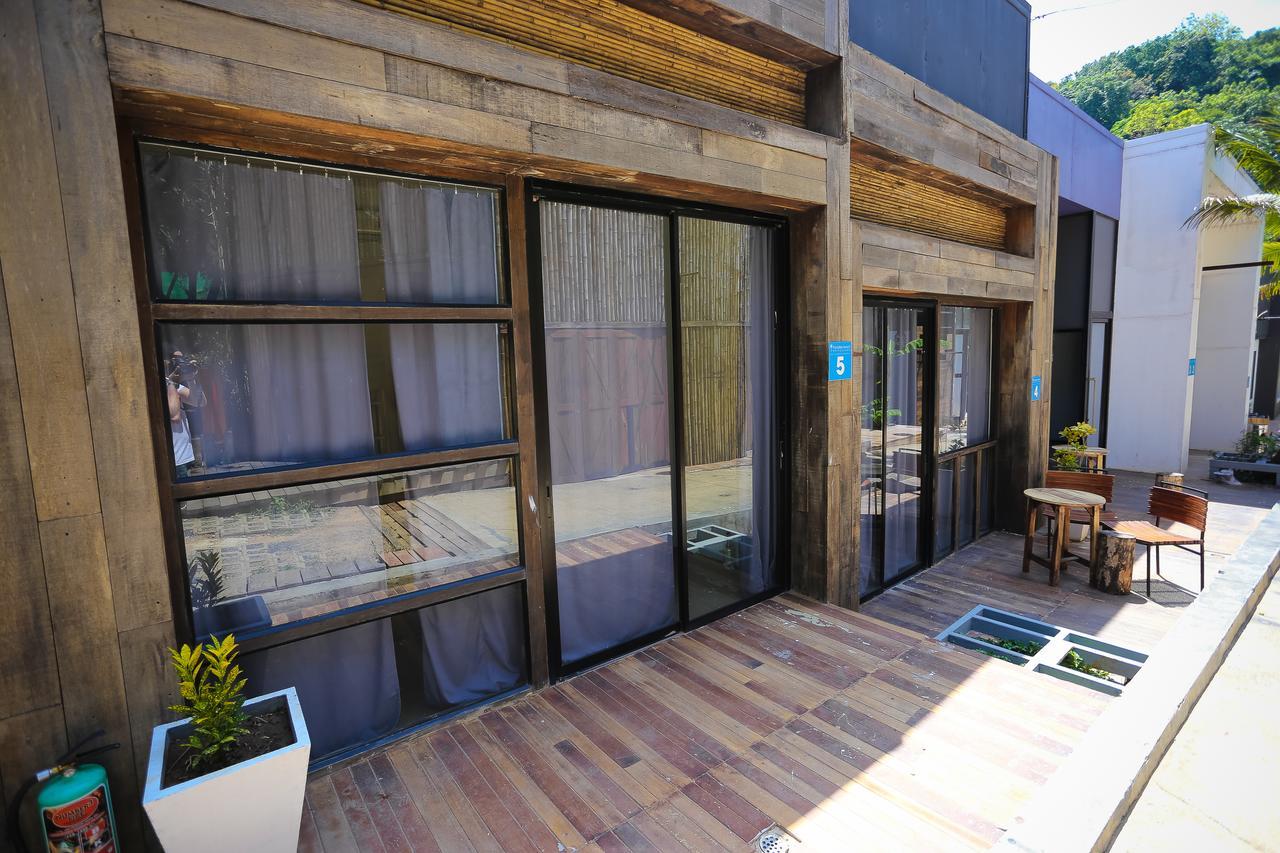 Paradise Beach Backpackers Hostel Patong Екстер'єр фото
