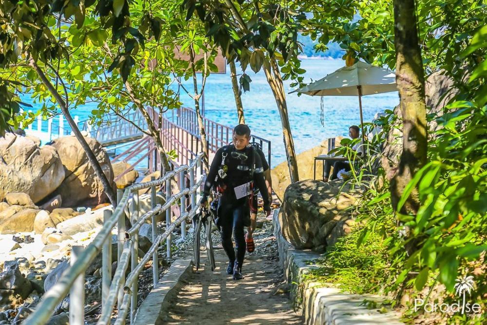 Paradise Beach Backpackers Hostel Patong Екстер'єр фото